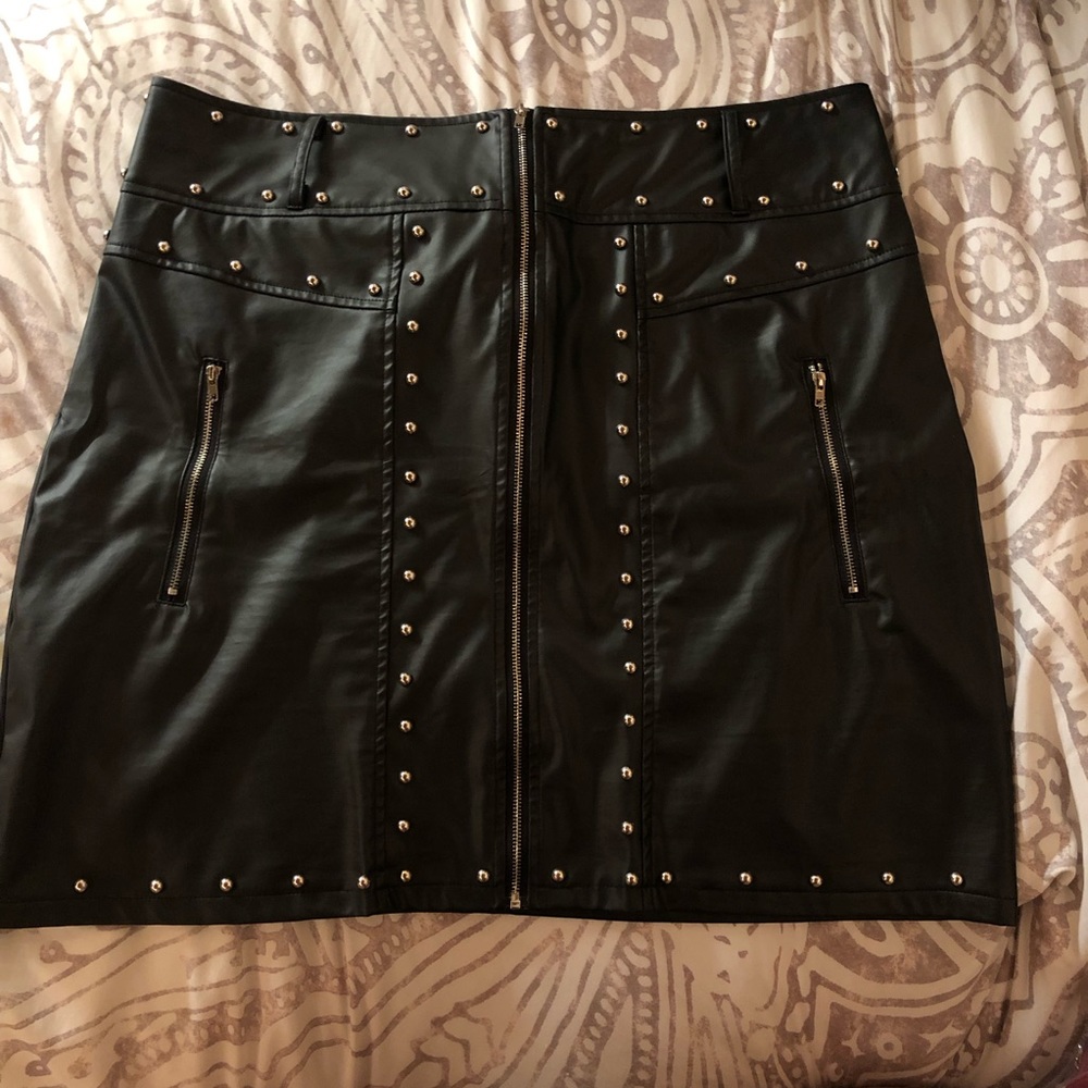 Black faux leather skirt with studs